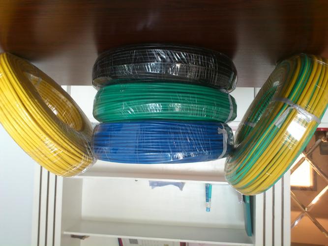 300/300V与300/500V交流产品 电器设备与通讯设备的可靠连接方案